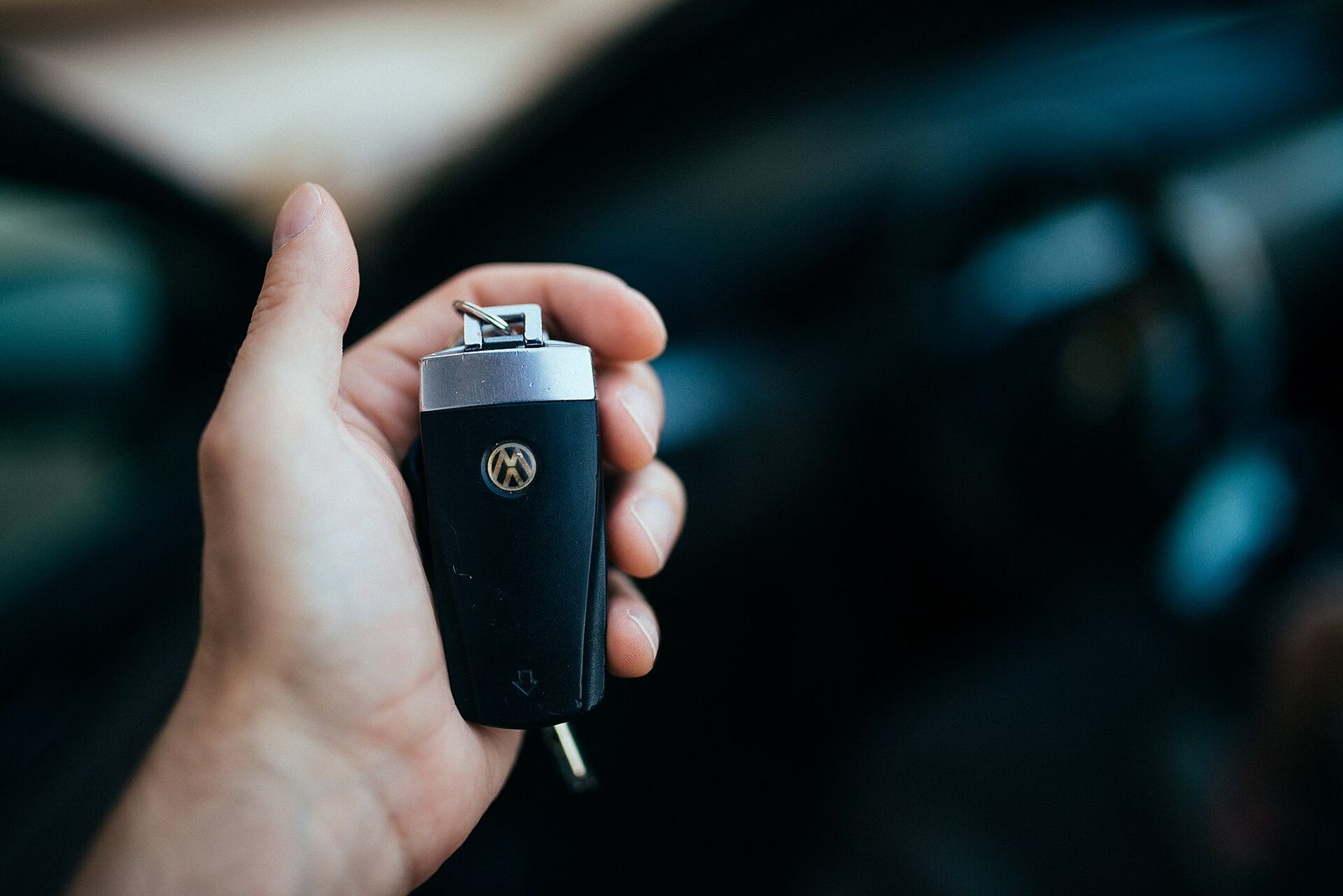 Handing over new car keys for a lease vehicle